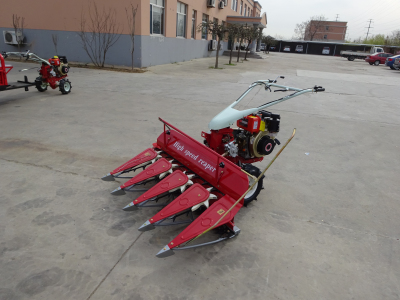 水稻割曬機(jī)使用優(yōu)勢特點帶您了解 水稻割曬機(jī)使用優(yōu)勢特點帶您了解